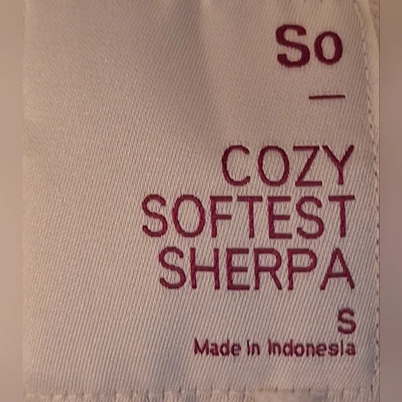 SO White Sherpa Jacket with Neon Yellow Accents - Picture 6 of 7